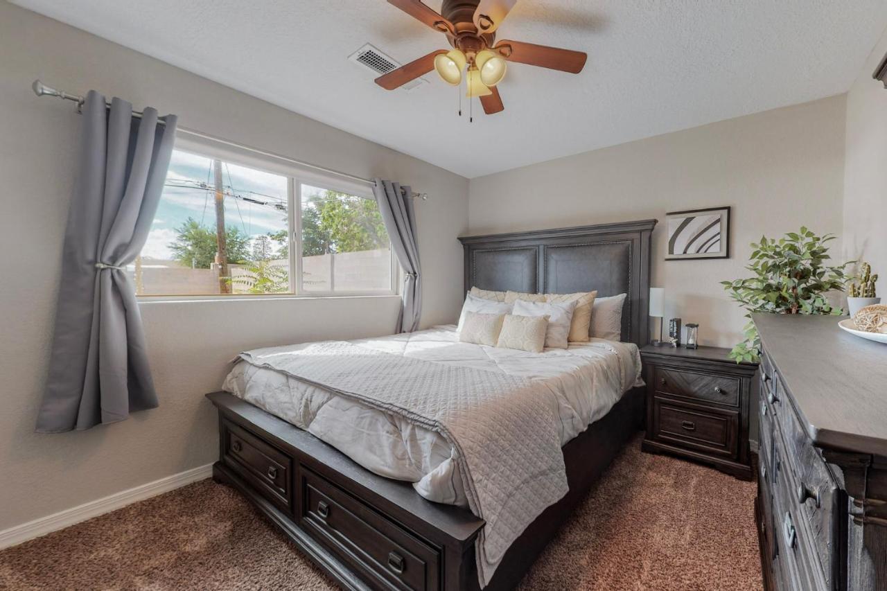 Comfortable 3-Bedroom Home With Spacious Backyard Albuquerque Exterior foto
